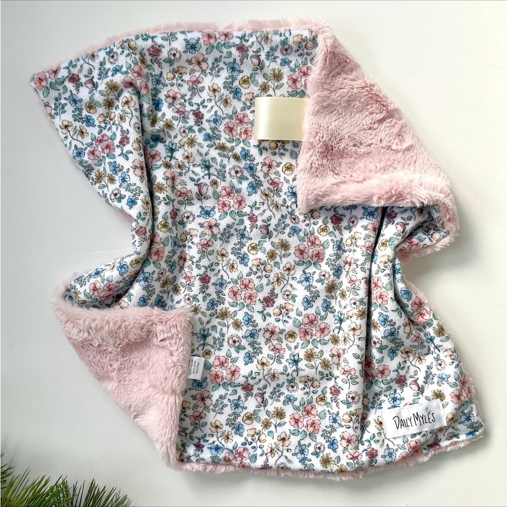Daily Miles Floral Baby Blanket with Pink Fur